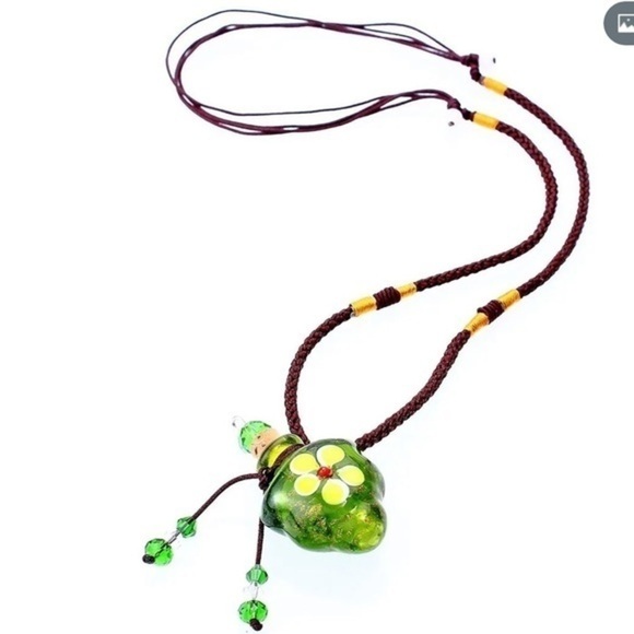 New Green Murano Glass Bottle Pendant Keepsake Perfume Oil Ashes Necklace - Picture 3 of 5